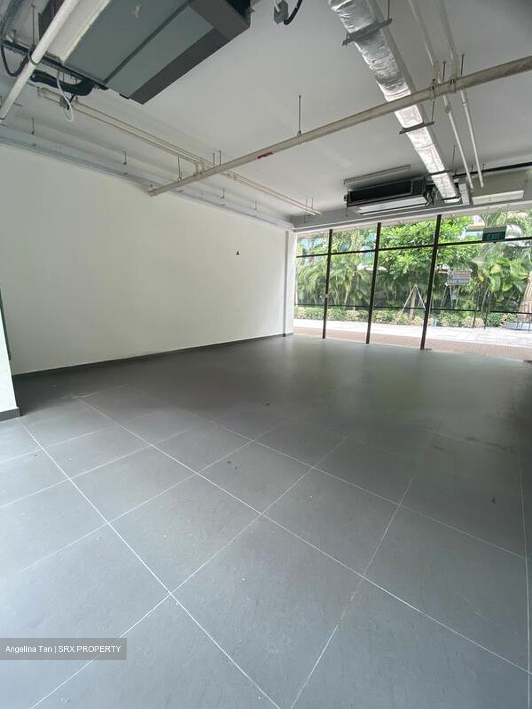The Glades (D16), Retail #570465971